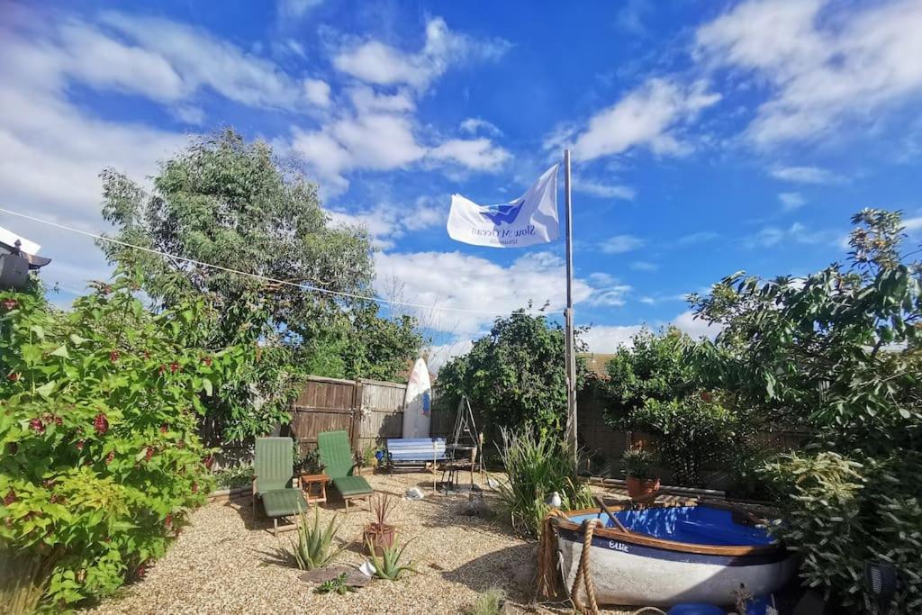 Sunny Family With Parking. Jacuzzi Bath Perfect For Relaxing And Unwinding * Whitstable