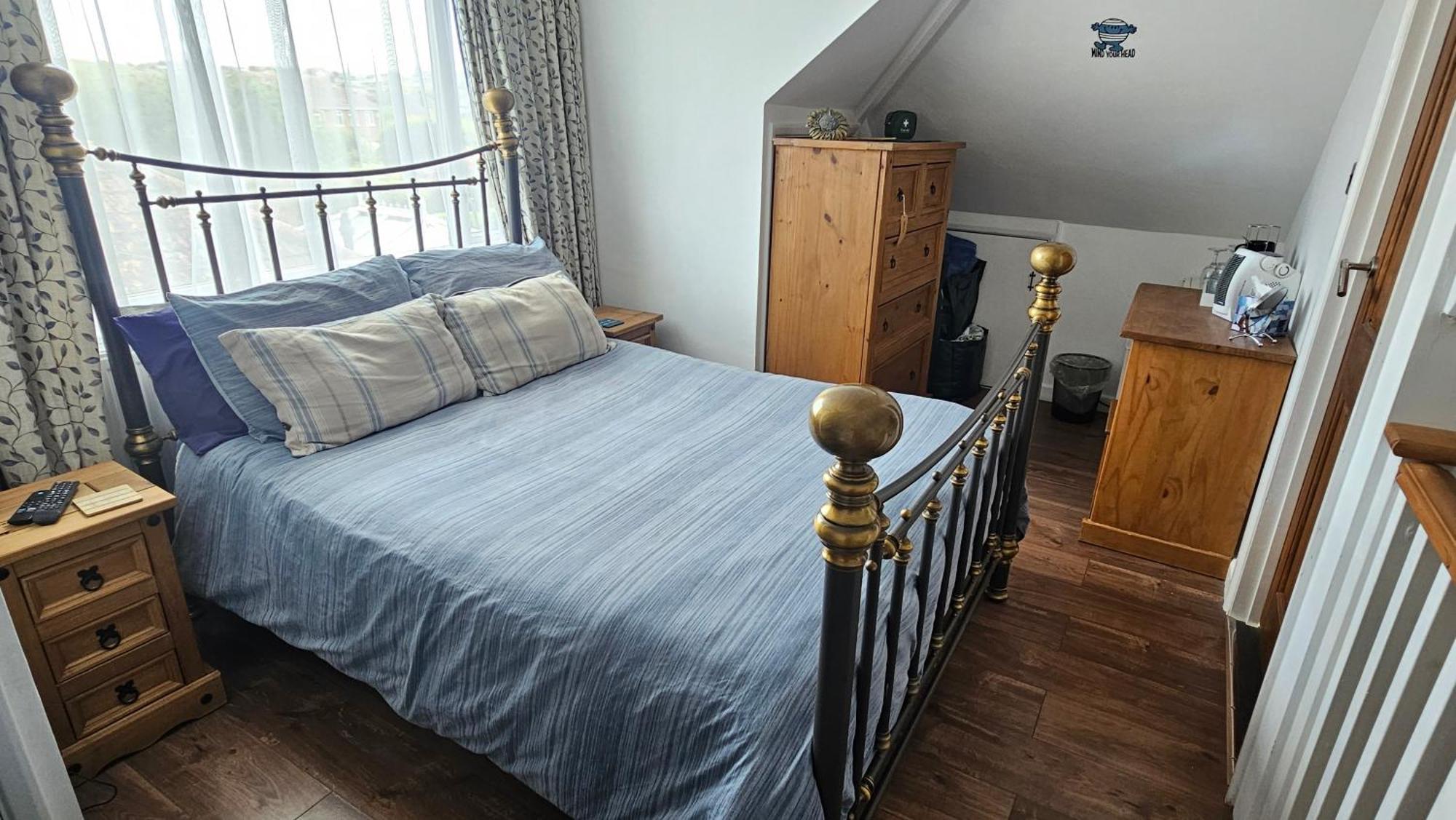 Sunny Family With Parking. Jacuzzi Bath Perfect For Relaxing And Unwinding Holiday home *